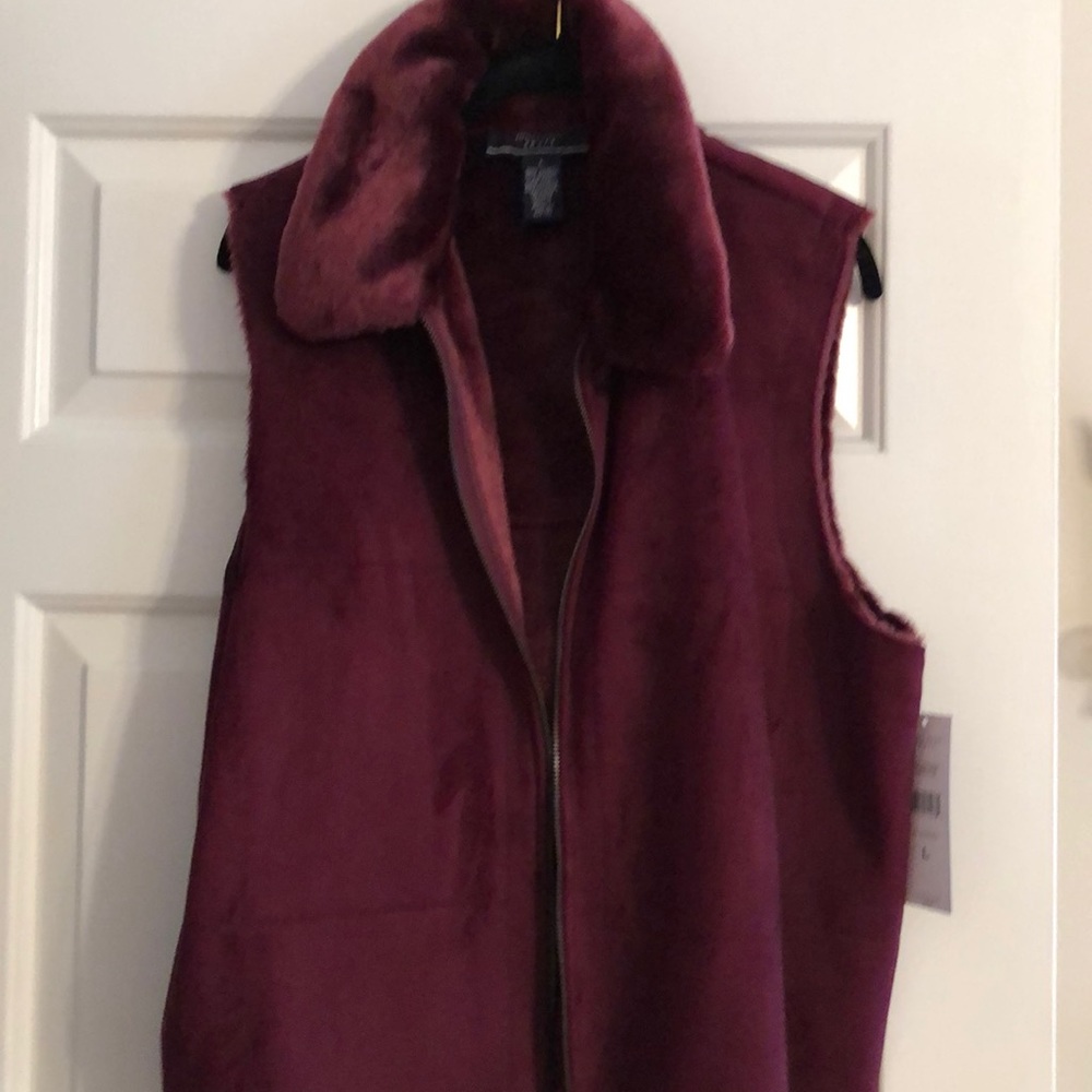 Suede vest with faux fur lining